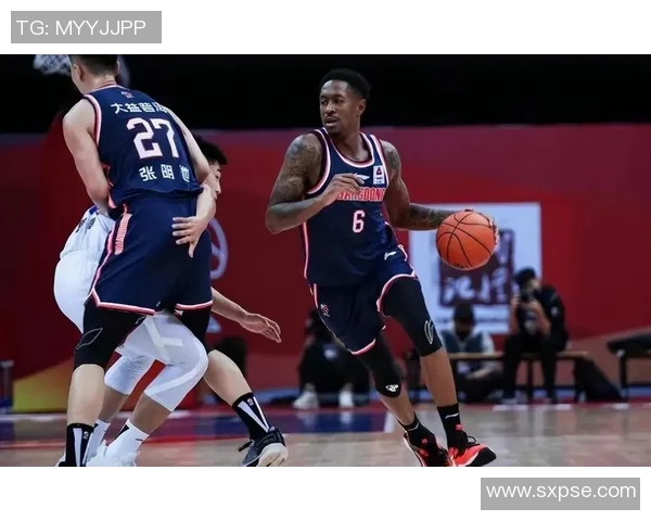 马尚布鲁克斯：从篮球场上的巨星到生活中的励志典范